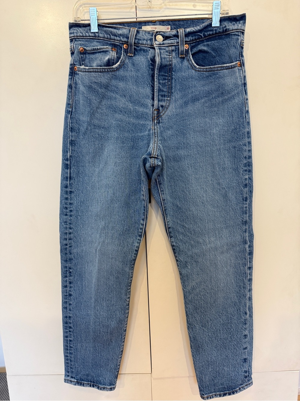 Levi,’s Wedge Fit Jeans in Light Blue Wash — Women's Casual Denim